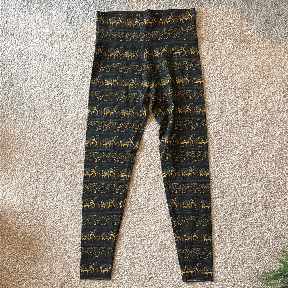 Womens: Black and Gold Elephant Patterned Leggings Size Small